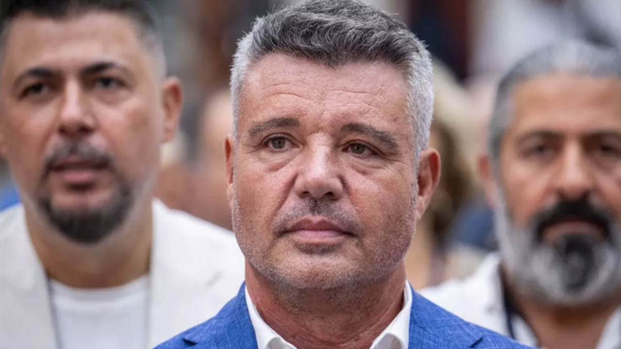 Foto - İHL düşmanı Sadettin Saran imzayı topladı ve: Koskoca Fenerbahçe bu isme mi kaldı yani...