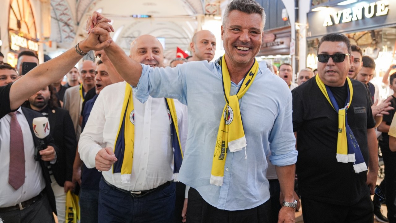 Foto - İHL düşmanı Sadettin Saran imzayı topladı ve: Koskoca Fenerbahçe bu isme mi kaldı yani...