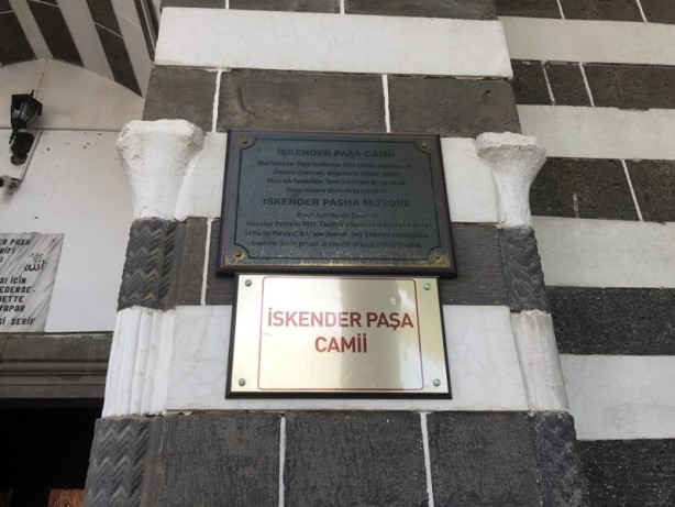 İhtişamıyla göz dolduruyor: İskender Paşa Camii