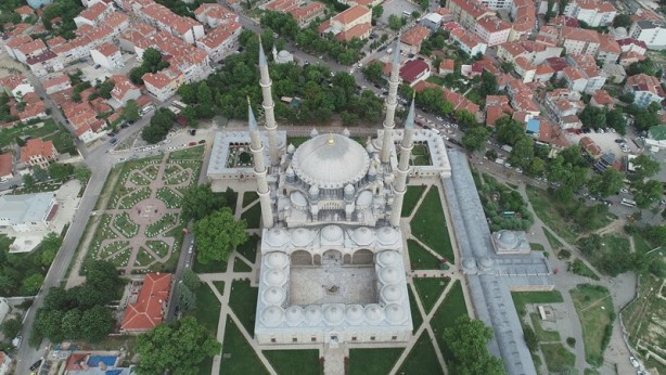 İhtişamıyla kendine hayran bırakıyor: Selimiye Camii