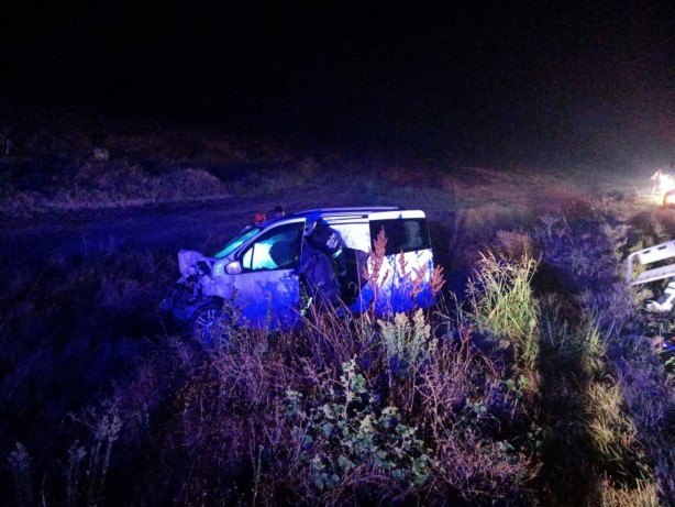 Foto - İki araç kafa kafaya çarpıştı: 1'i ağır 7 yaralı