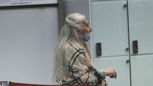 Foto - İki aydır İstanbul Havalimanı'nda yaşıyordu! İranlı akademisyenden haber var