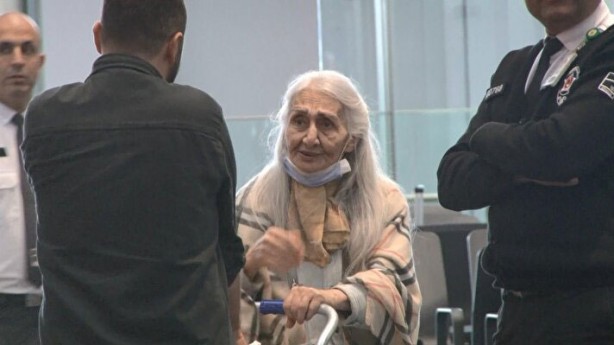 Foto - İki aydır İstanbul Havalimanı'nda yaşıyordu! İranlı akademisyenden haber var