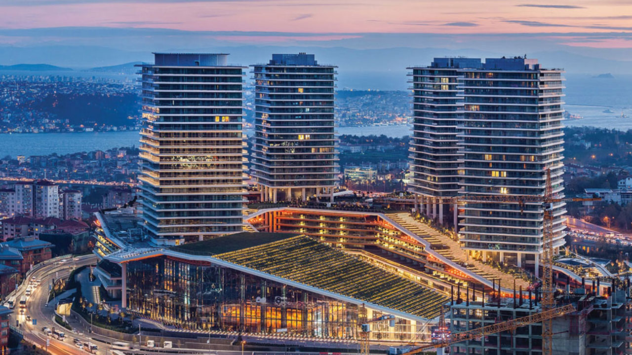 Foto - İki bin kişiyi işten çıkarmaya hazırlanan Zorlu Holding Türkiye'ye ilan etti: Satmıyoruz