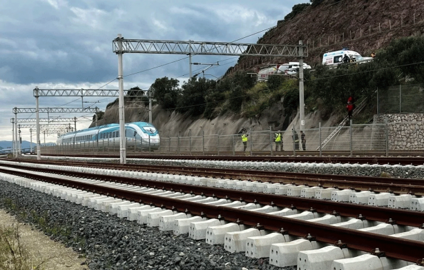 Foto - İki büyükşehir arası 3,5 saate düşüyor: Ulaşımda büyük kolaylık! 