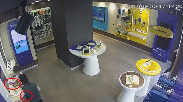 İki çocuk 195 bin TL değerinde telefon çaldı