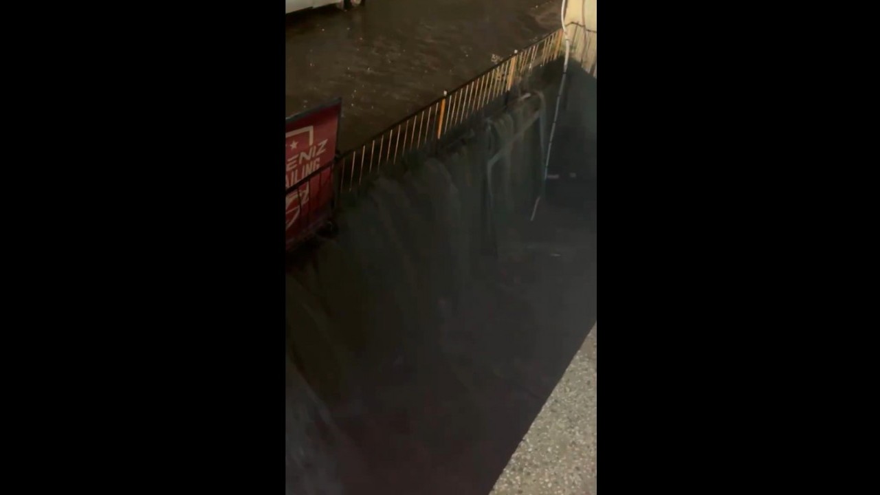 Foto - İki damla yağmur yağdı... Ankara'yı hemen sel vurdu