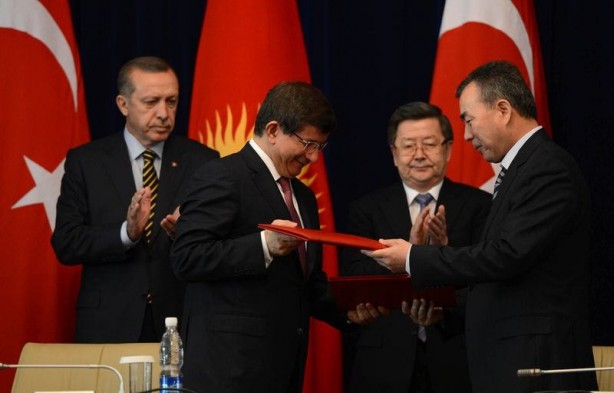 Foto - İki dava arkadaşı Erdoğan ve Davutoğlu