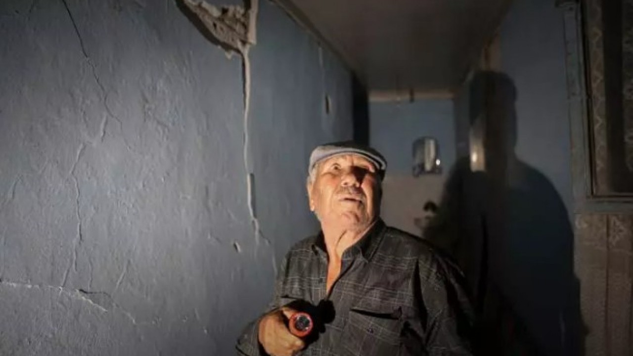 Foto - İki depremi nokta atışı bilmişti: Yeni depremin olacağı yeri açıkladı!