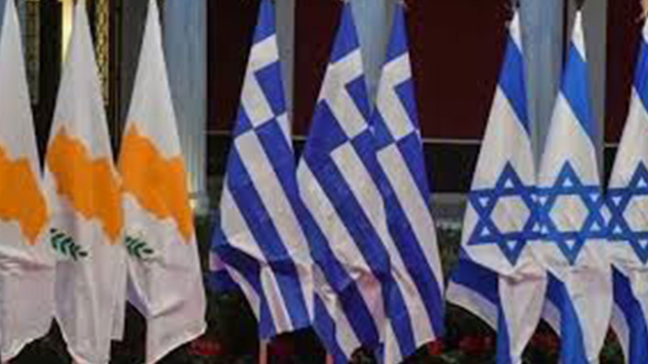 Foto - İki dost 'böyle gitmez' diyerek birbirine girdi: Türkiye korkusundan projeyi yapamadık! Paramız çöp oldu