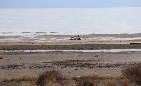 Foto - İki fotoğraf karesindeki fark.... Van Gölü’nün bu hali yürekleri sızlattı