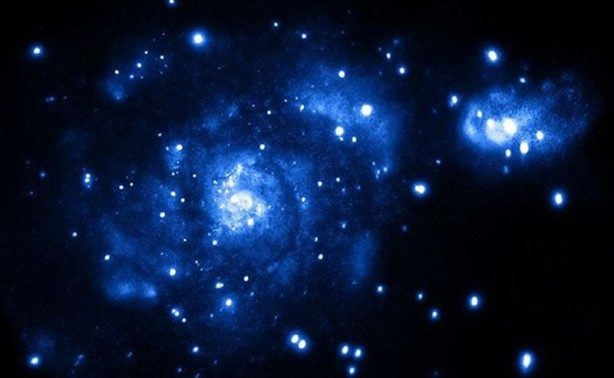 Foto - İki galaksinin birleşme anı kaydedildi