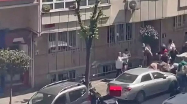 Foto - İki genç kızın parktaki kagası domino etkisi yaptı: Önce aileler, sonra mahalleli birbirine girdi