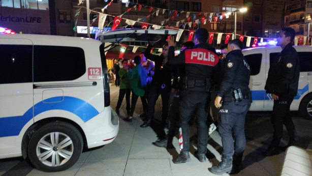 Foto - İki grup arasında 'ne bakıyorsun' kavgası! 6 gözaltı
