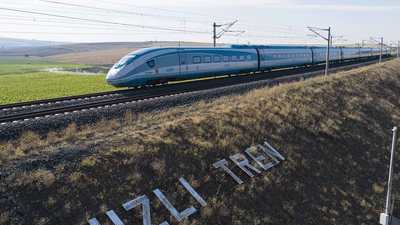 Foto - İki il arası 2.5 saate düşecek: Yeni hızlı tren geliyor!