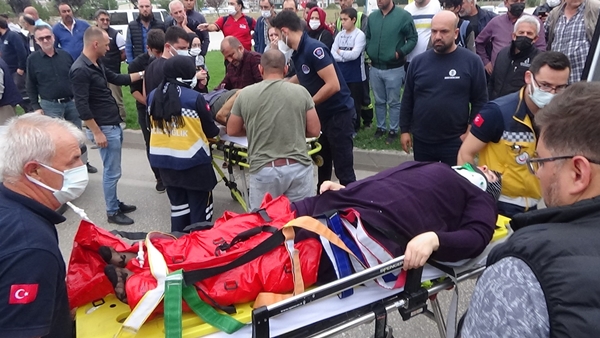 Foto - İki otomobil birbirine girdi: Yaralılar var