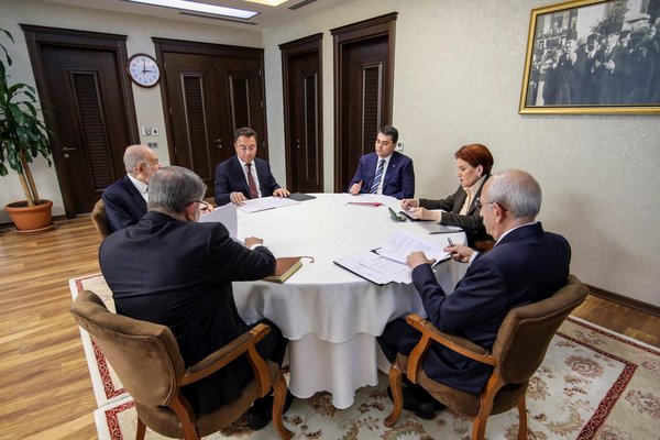 Foto - İki parti daha Cumhur İttifakı'na katılıyor! Gelişme siyaset gündemine bomba gibi düştü