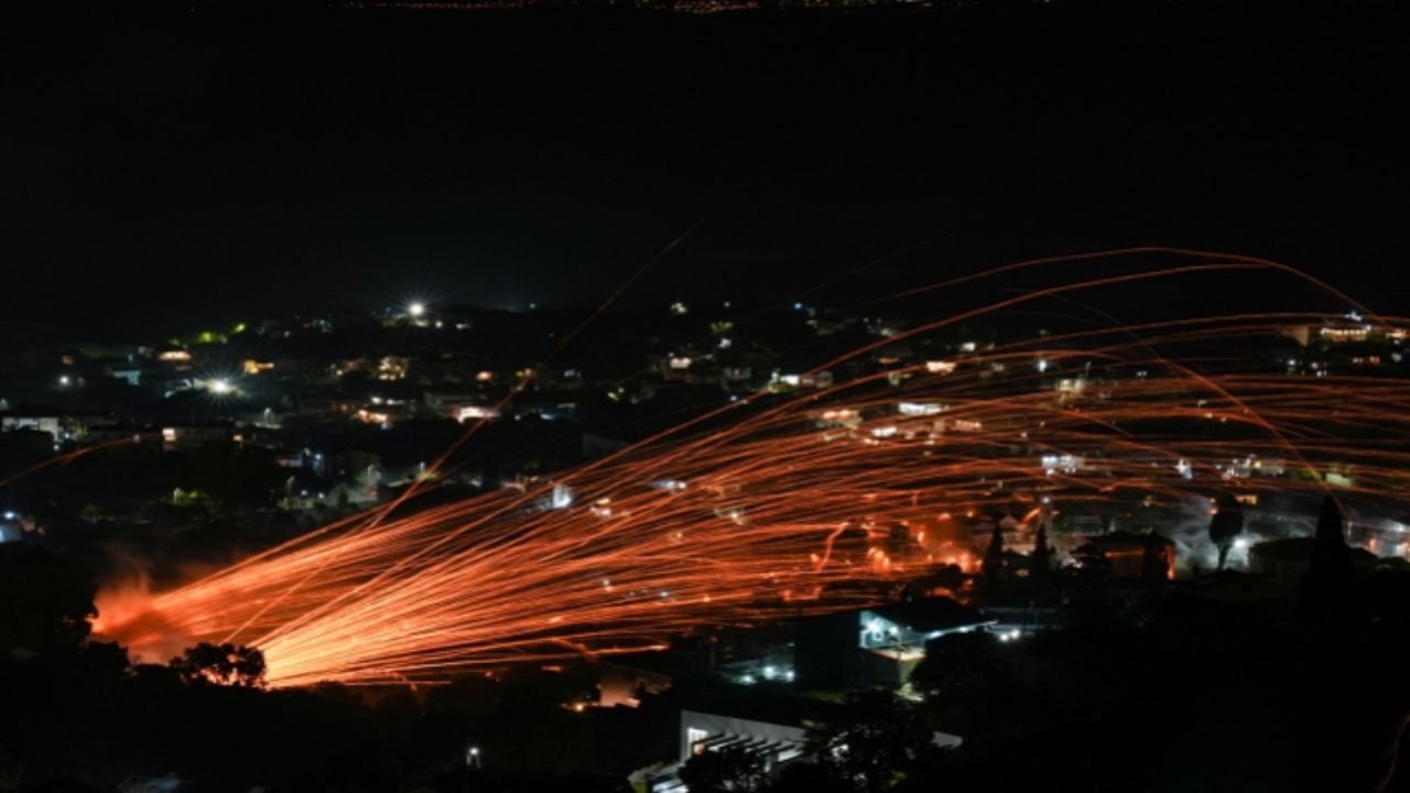Foto - İki rakip cemaat savaşa tutuştu! Yapıların çevresi tel örgülerle kapatıldı, itfaiye ekipleri yangın riskine karşı bölgede tedbir amaçlı konuşlandırıldı