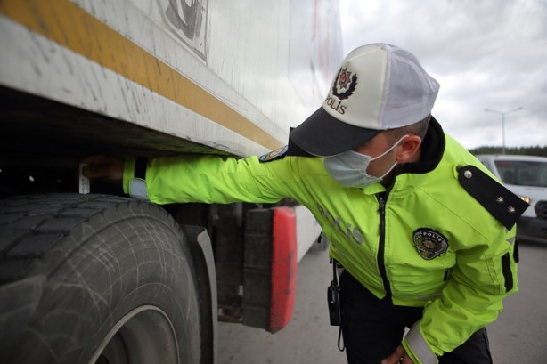 İki şehirde 'zorunlu kış lastiği' uygulaması