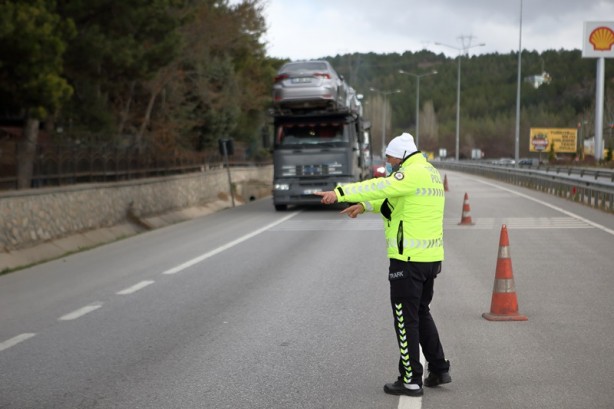 Foto - İki şehirde 'zorunlu kış lastiği' uygulaması