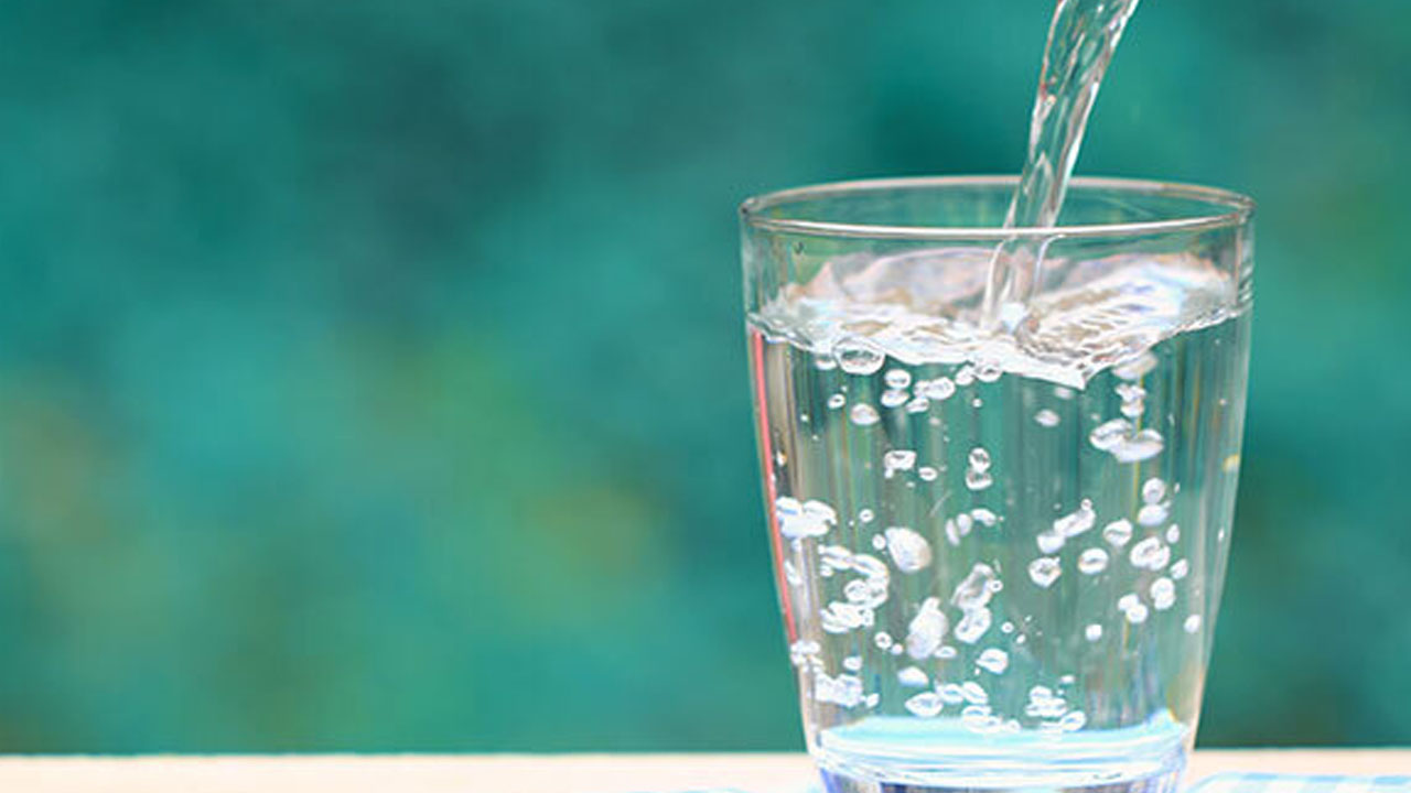 Foto - Uzmanlar uyardı: Yaz aylarında su tüketimi hayati önem taşıyor