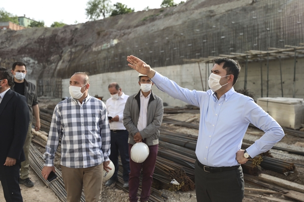 Foto - İki yıl önce sitem ettiği yerde bu kez Bakan Murat Kurum'a teşekkür etti