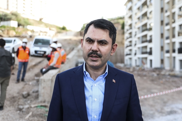 Foto - İki yıl önce sitem ettiği yerde bu kez Bakan Murat Kurum'a teşekkür etti