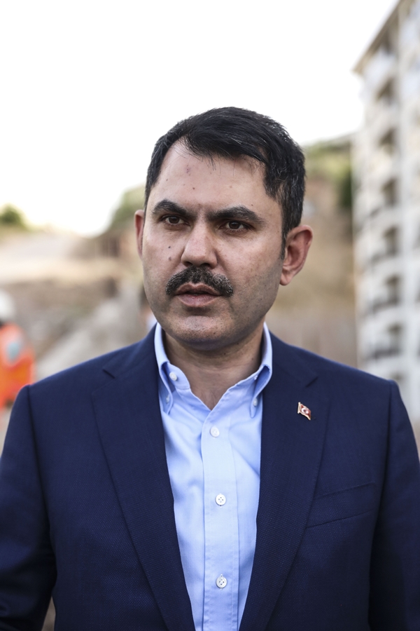 Foto - İki yıl önce sitem ettiği yerde bu kez Bakan Murat Kurum'a teşekkür etti