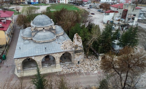Foto - İkinci depremin merkez üssünde 19 cami hasar gördü