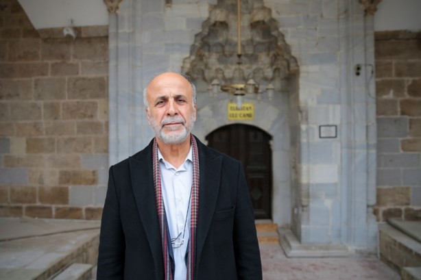 İkinci depremin merkez üssünde 19 cami hasar gördü