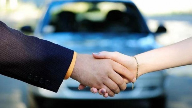 Foto - İkinci el araç alacaklara 'fiyat' uyarısı! Daha fazla düşecek mi?