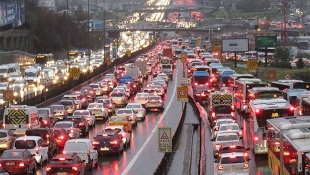Foto - İkinci el aracı olanlar için tarih verip uyardılar! Bugünden itibaren bunu yapanlar başını taşlara vuracak 