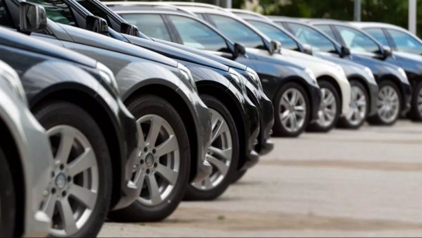 İkinci el fiyatı sıfırını geçen otomobiller belli oldu