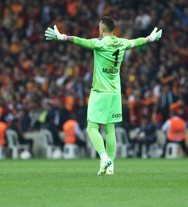 Foto - İkinci kez şaşırmaya hazır olun! Yerli Muslera bulundu bile... Eski Beşiktaşlı geliyor!