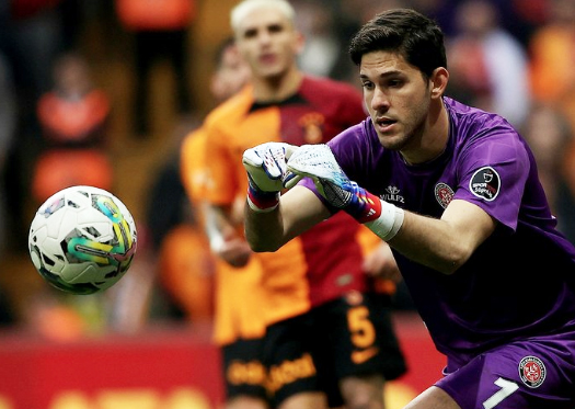 Foto - İkinci kez şaşırmaya hazır olun! Yerli Muslera bulundu bile... Eski Beşiktaşlı geliyor!