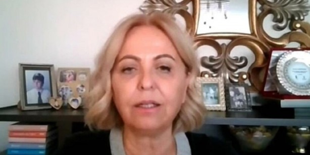 İkiyüzlülüğü ifşa olunca kudurdu! Akit'i kendi mesleğiyle tehdit eden Esin Davutoğlu Şenol'a cevap vatandaşlardan geldi