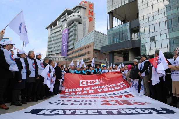 Foto - İkramiyeler buhar oldu! Memur-Sen CHP’ye isyan etti