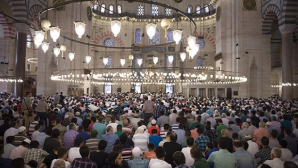 Foto - İl il bayram namazı saatleri