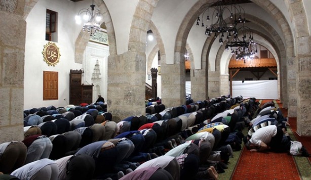 Foto - İl il bayram namazı saatleri