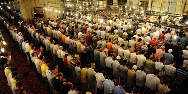 Foto - İl il bayram namazı saatleri