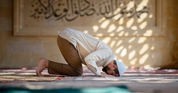 Foto - İl il bayram namazı saatleri...