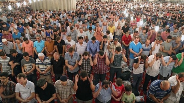 Foto - İl il bayram namazı saatleri