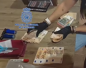 Foto - İlaçlarla müritlerinin kafasını bulandıran tarikat lideri tutuklandı!