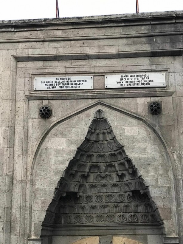 Foto - İlan şaşkına çevirdi! 'Sahibinden kiralık' 590 yıllık medrese 