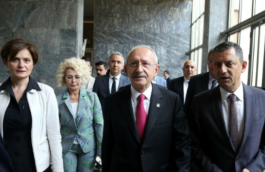 Foto - İlber Ortaylı’dan Kemal Kılıçdaroğlu’na sert sözler: Çok ayıp! Ben olsam atarım onları partiden