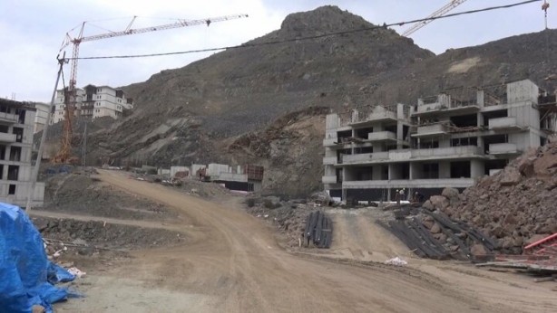 Foto - İlçe yedinci kez taşınacak! Ağaçlar sökülüyor