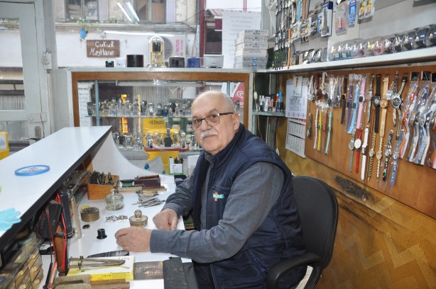 Foto - İlçede tek başına kaldı! Artık çalıştıracak eleman bulamıyor