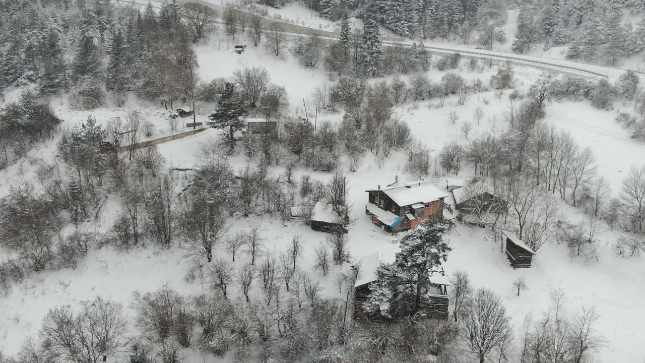 Foto - Ilgaz Dağı baharda beyaza büründü! Kar kalınlığı 50 santimetreyi aştı