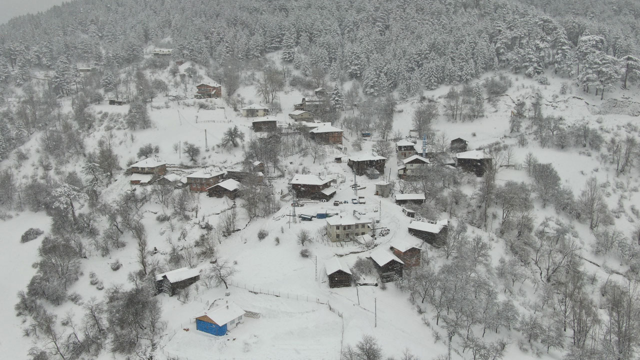Foto - Ilgaz Dağı baharda beyaza büründü! Kar kalınlığı 50 santimetreyi aştı