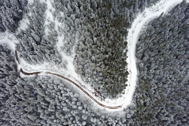 Ilgaz Dağı nisan ayında beyaza büründü